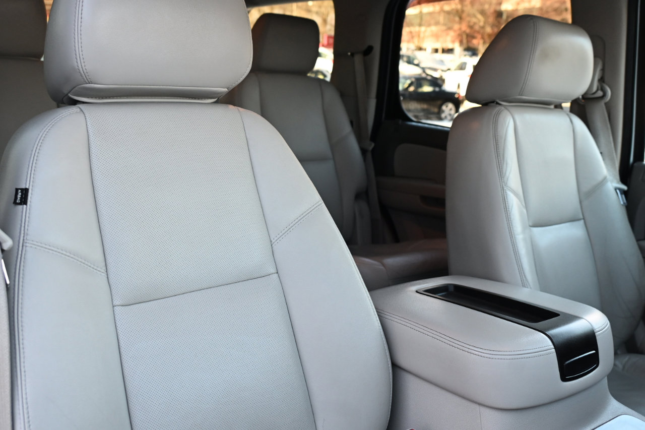 Used 2012 Chevrolet Tahoe LTZ image 37