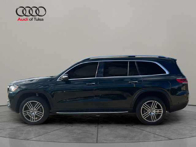 Used 2023 Mercedes-Benz GLS 450 4MATIC image 2