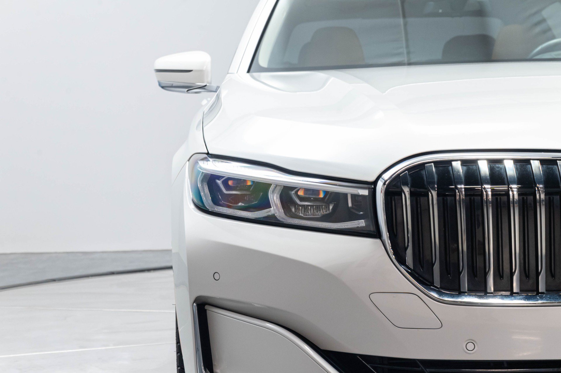Used 2022 BMW ALPINA B7 xDrive AWD/4WD image 46