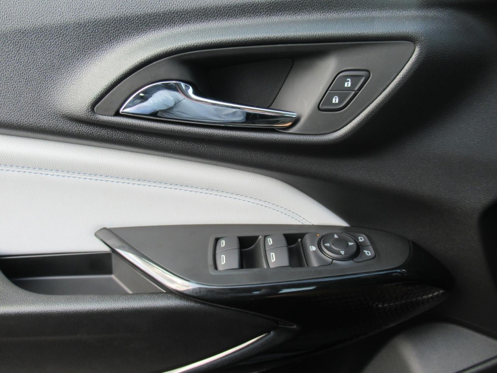New 2026 Chevrolet Trax LT w/ Sunroof Package FWD image 21