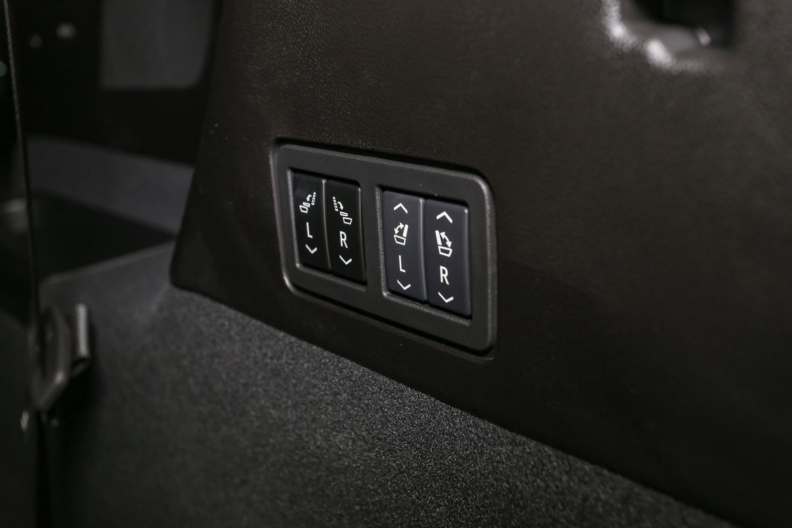 Used 2024 Cadillac XT6 Premium Luxury w/ Platinum Package image 15