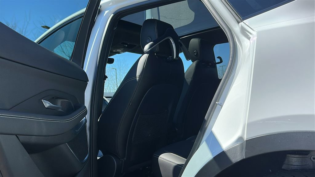 Used 2024 Jaguar E-PACE R-Dynamic SE image 21