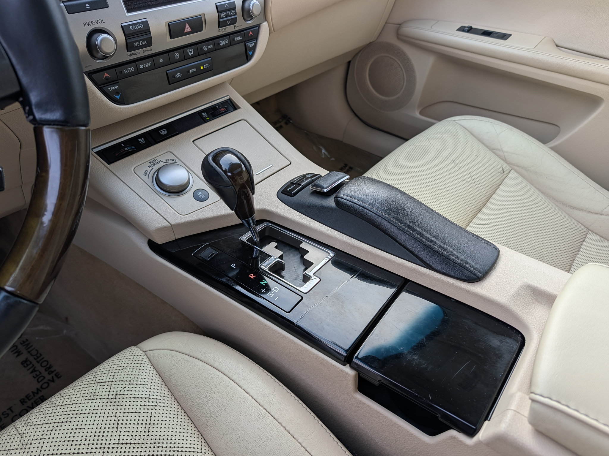 Used 2013 Lexus ES 350 w/ Luxury Pkg FWD image 21