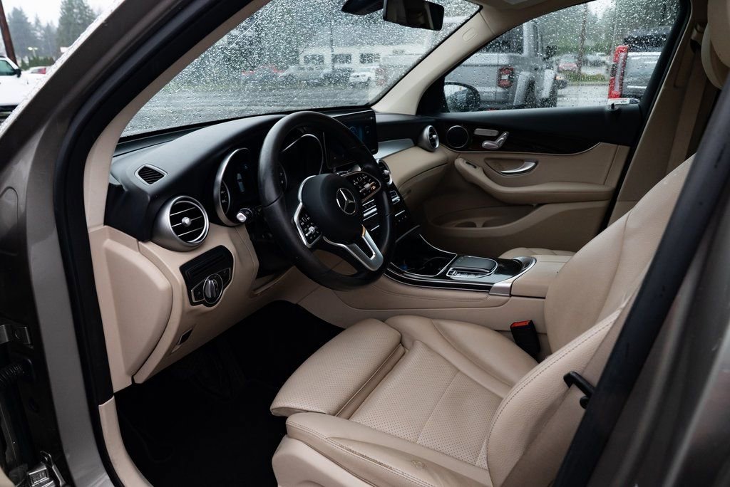 Used 2021 Mercedes-Benz GLC 300 4MATIC image 13