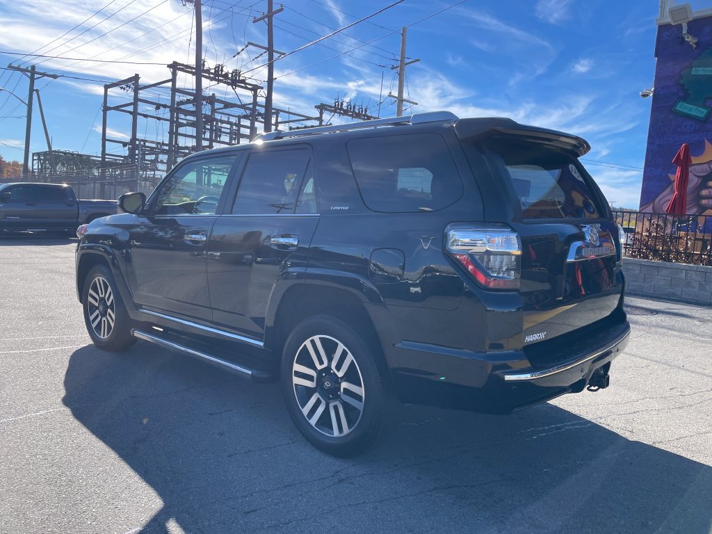 Certified 2024 Toyota 4Runner Limited AWD/4WD image 3