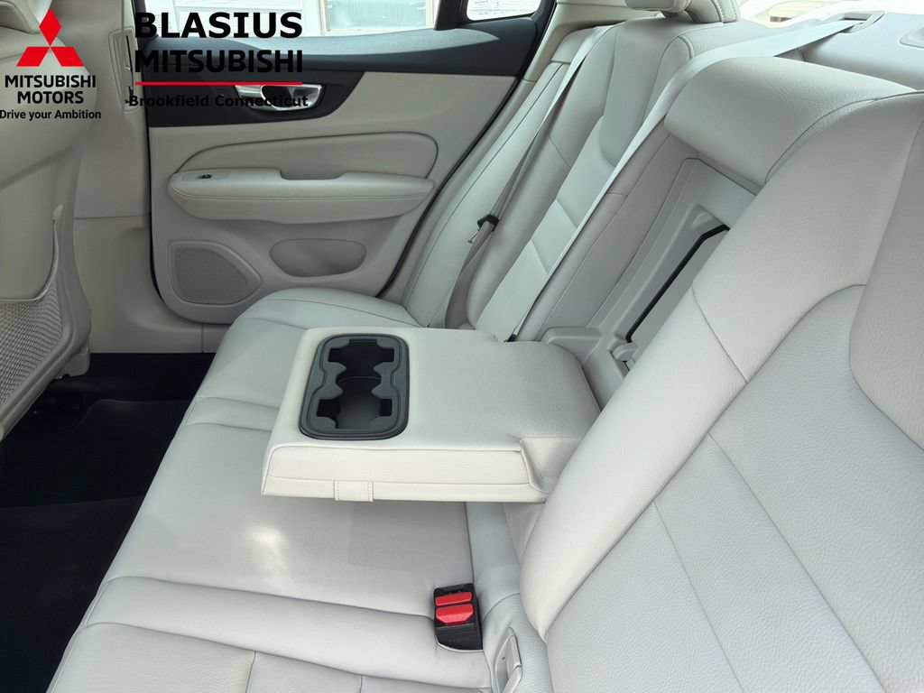 Used 2019 Volvo S60 T5 Momentum w/ Multimedia Package FWD image 50