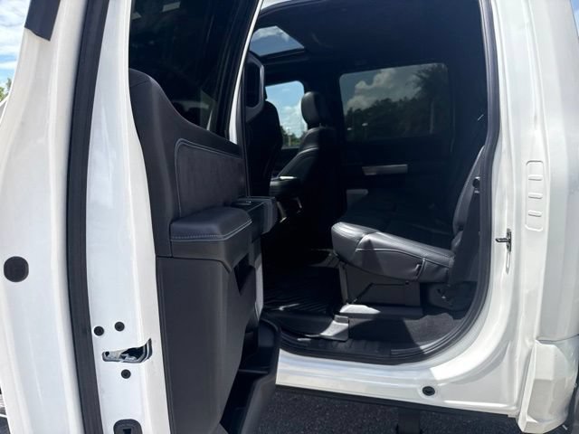 Certified 2025 Ford F250 Platinum w/ FX4 Off-Road Package AWD/4WD image 15