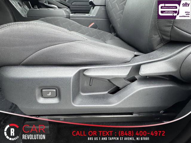 Used 2024 Toyota Tacoma SR image 15