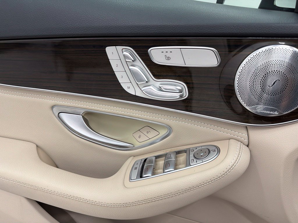Used 2015 Mercedes-Benz C 300 4MATIC Sedan image 20