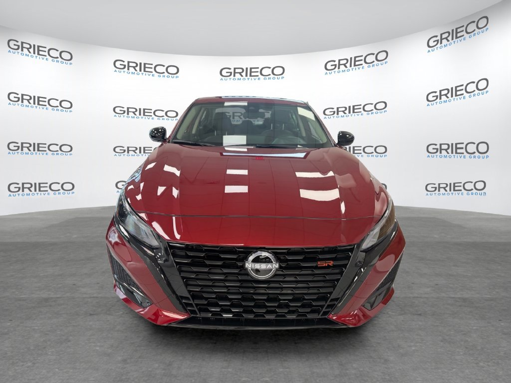 New 2026 Nissan Altima 2.5 SR w/ SR Premium Package FWD image 2