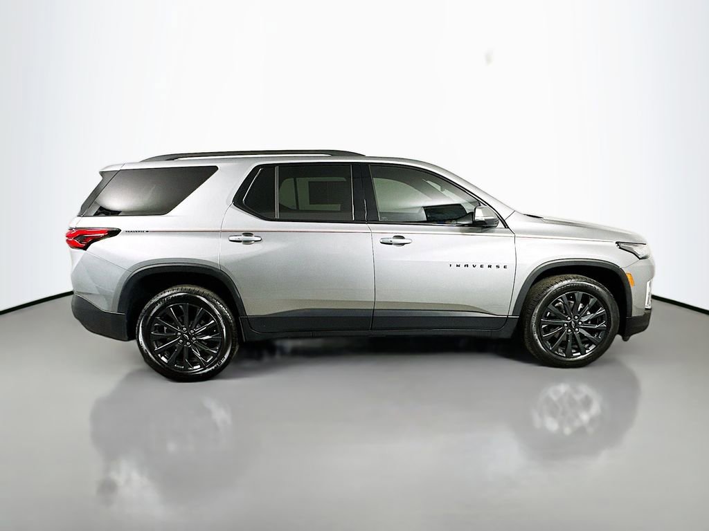 Used 2023 Chevrolet Traverse RS FWD image 7