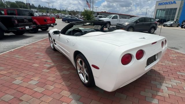 Used 2003 Chevrolet Corvette Convertible RWD image 9