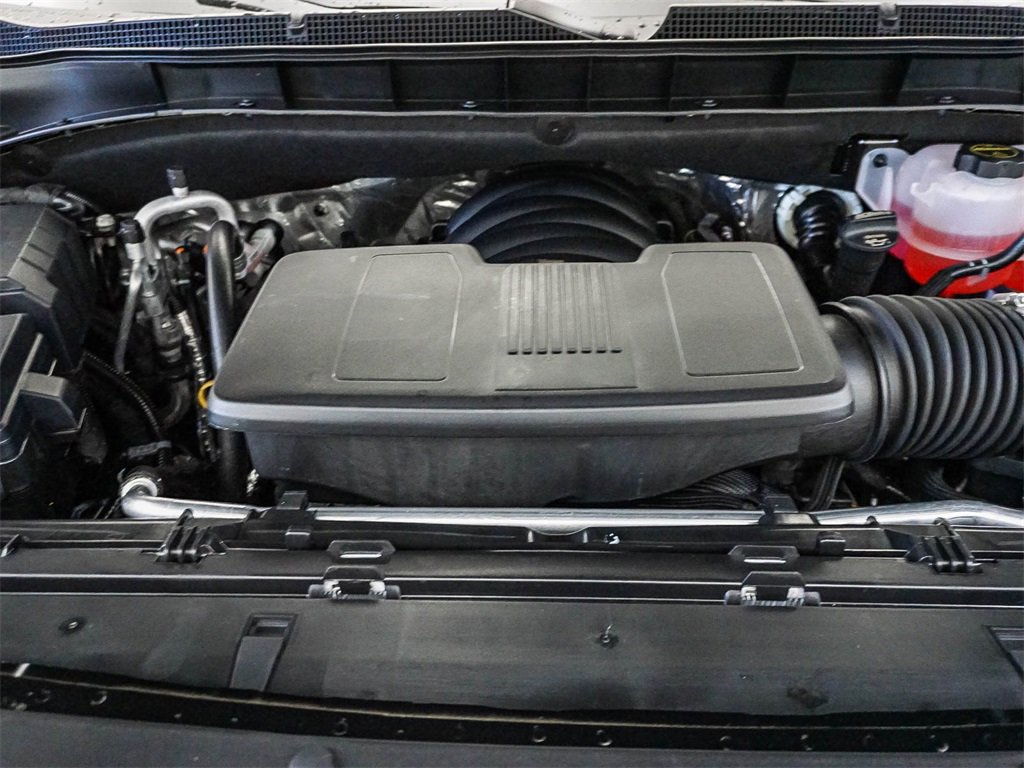 New 2026 Chevrolet Suburban RST w/ RST Capability Package image 13
