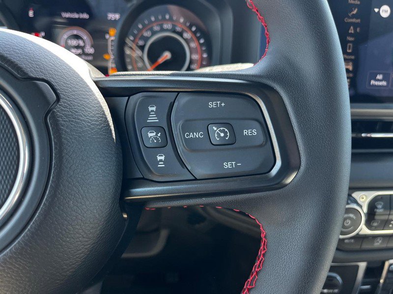 Used 2024 Jeep Gladiator Rubicon image 17