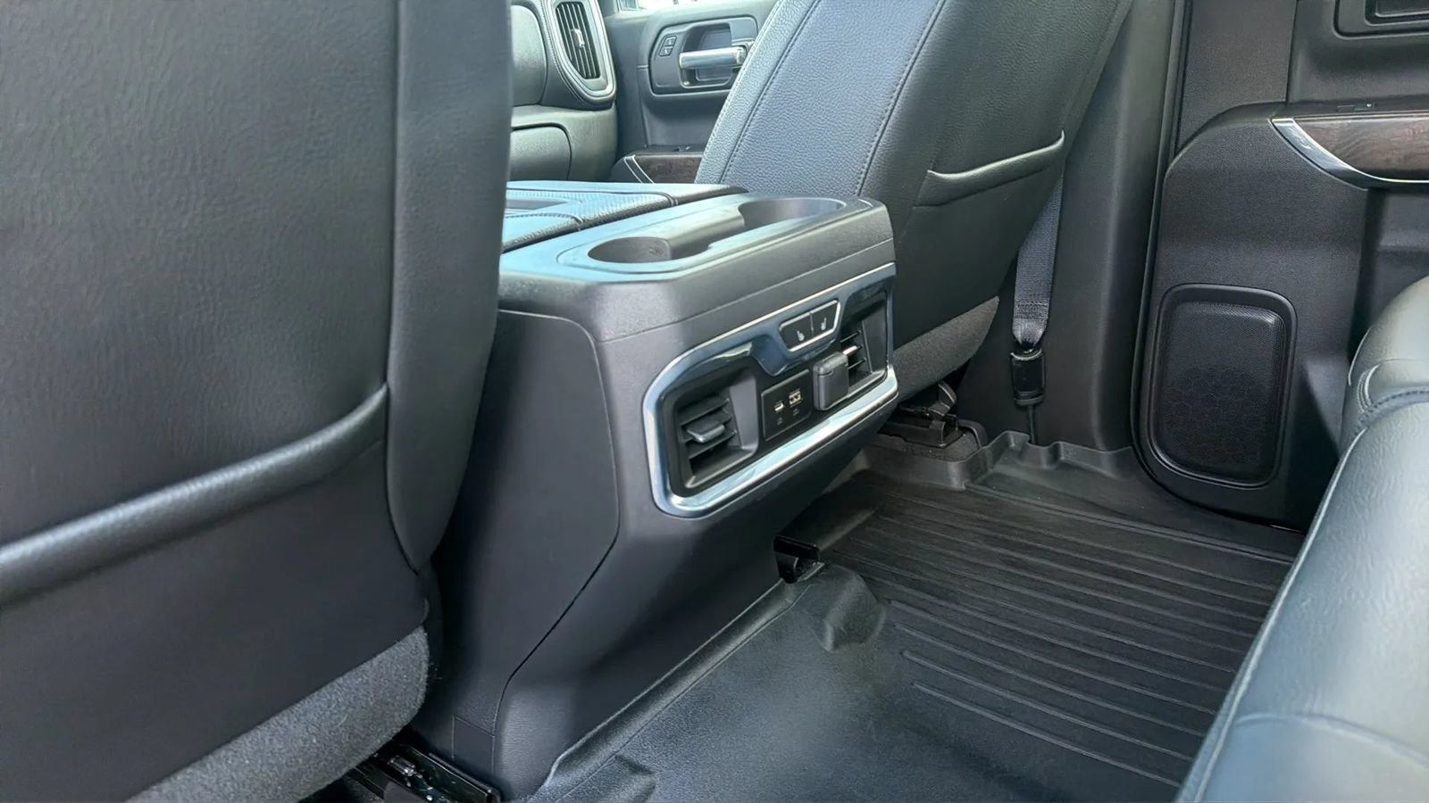 Used 2020 GMC Sierra 1500 Denali w/ Denali Ultimate Package AWD/4WD image 12