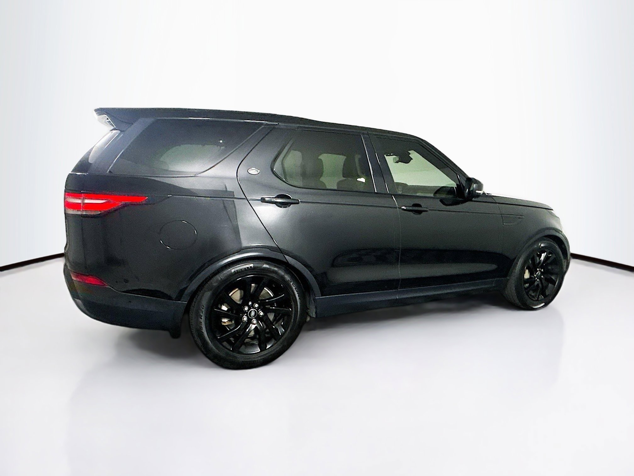 Used 2019 Land Rover Discovery HSE AWD/4WD image 10