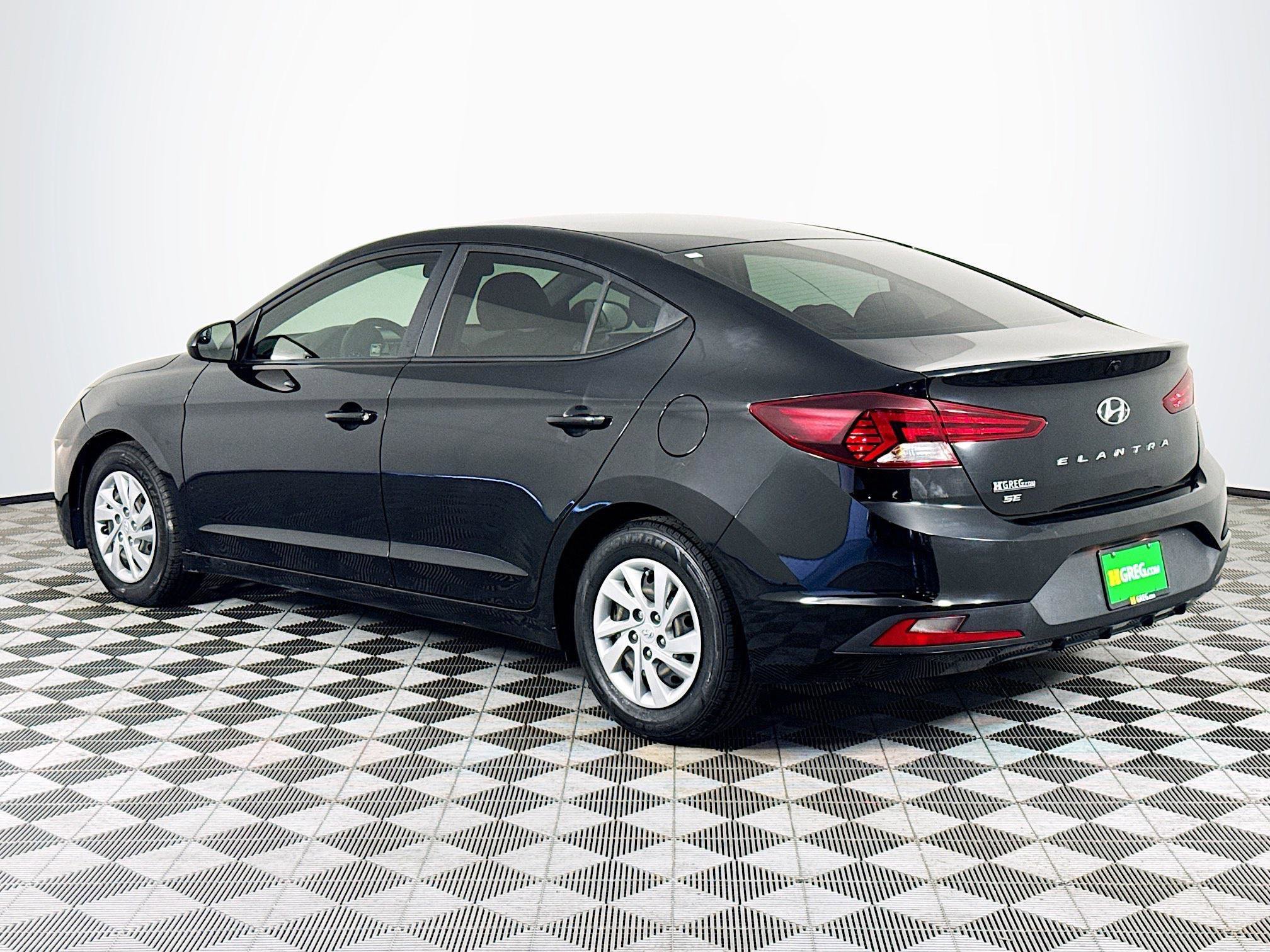 Used 2020 Hyundai Elantra SE image 6