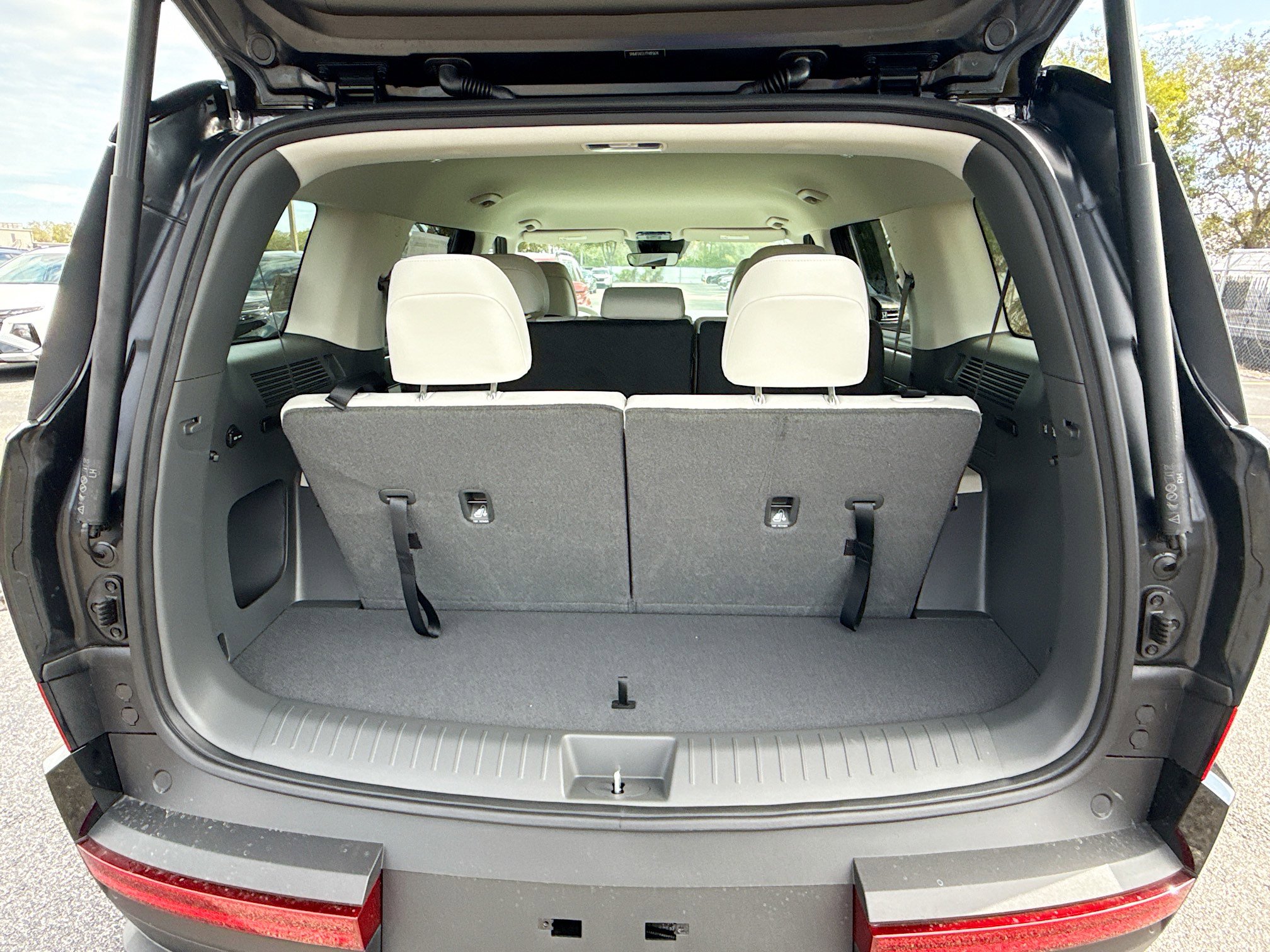 New 2026 Hyundai Santa Fe SEL image 18