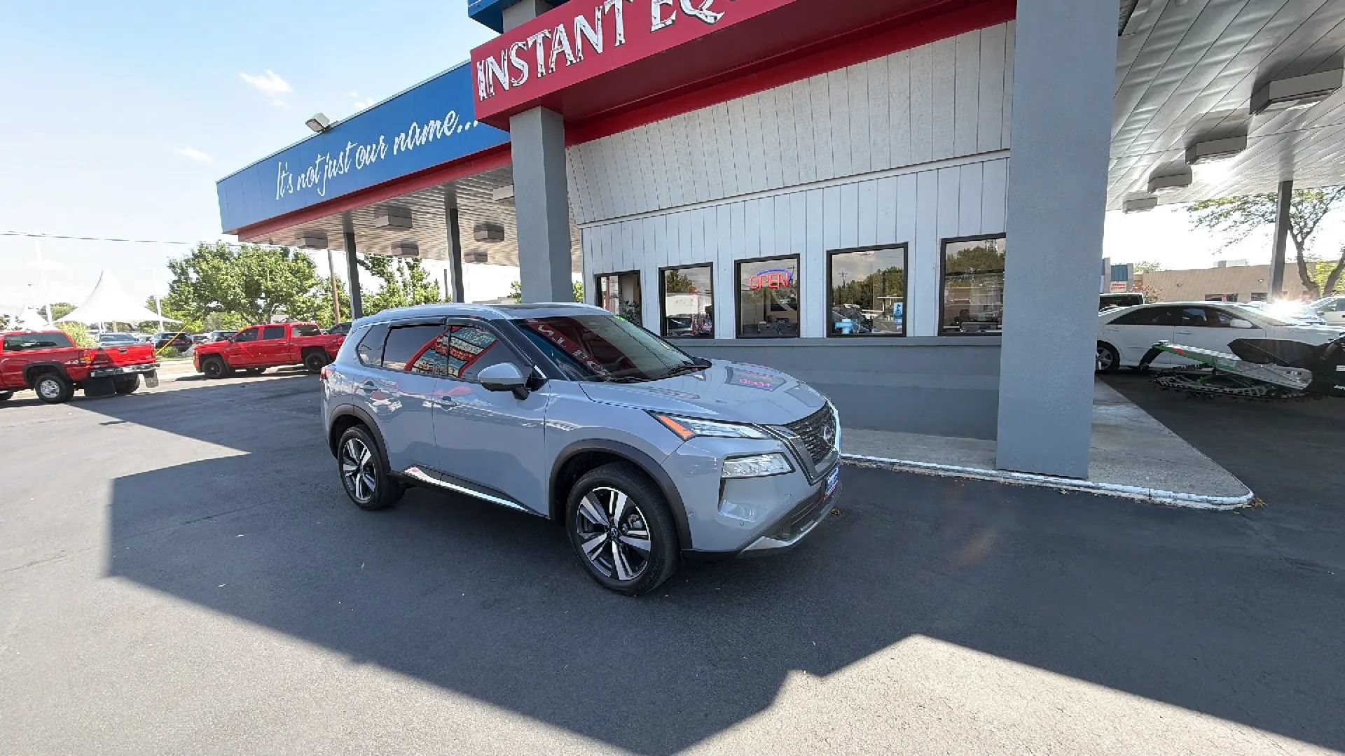 Used 2023 Nissan Rogue SL w/ SL Premium Package AWD/4WD image 8