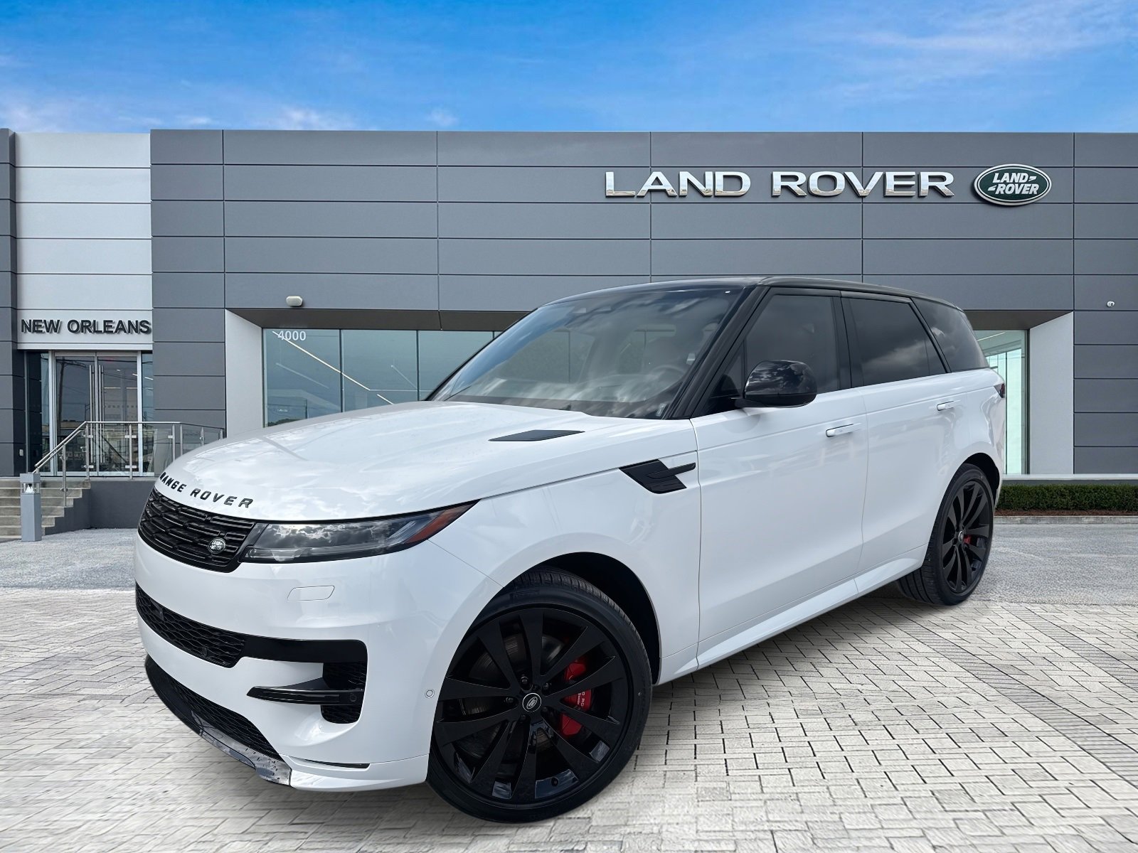 New 2025 Land Rover Range Rover Sport Dynamic SE