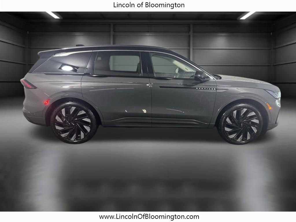 New 2024 Lincoln Nautilus Black Label w/ Jet Appearance Package (87T) image 8