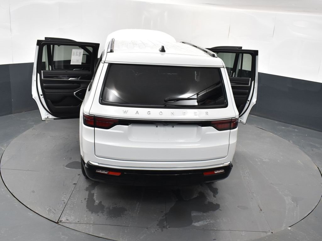 Used 2024 Jeep Wagoneer 4WD w/ Convenience Group I image 22