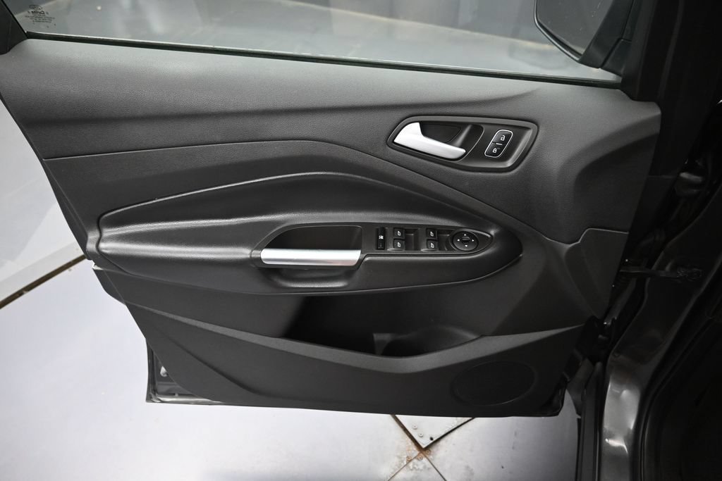 Used 2018 Ford Escape SE AWD/4WD image 24