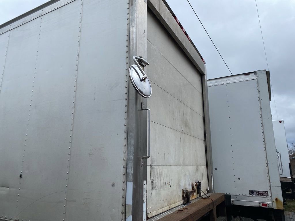 Used 2018 Isuzu NPR image 5