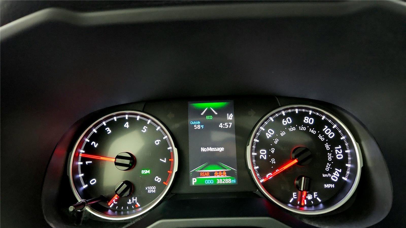 Used 2020 Toyota RAV4 XLE Premium image 27