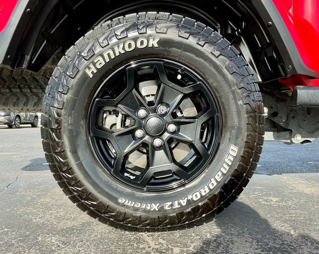 Used 2022 Jeep Gladiator Willys image 22