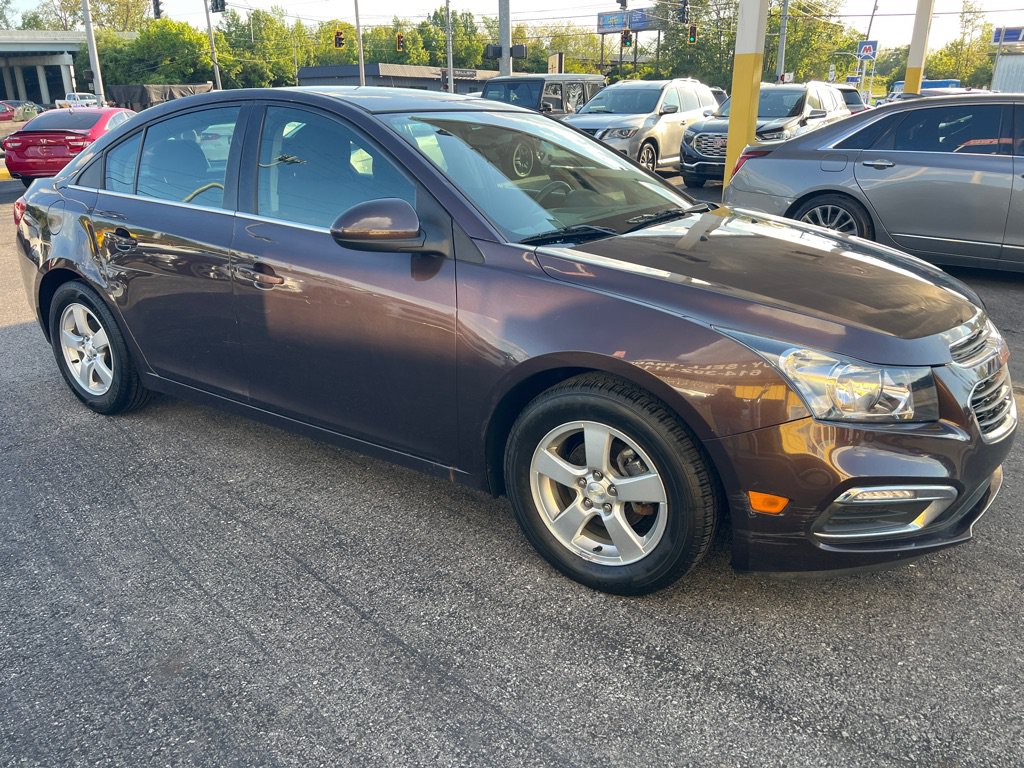 Used 2015 Chevrolet Cruze LT FWD image 13