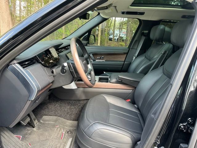 Certified 2025 Land Rover Range Rover Long Wheelbase Autobiography image 5