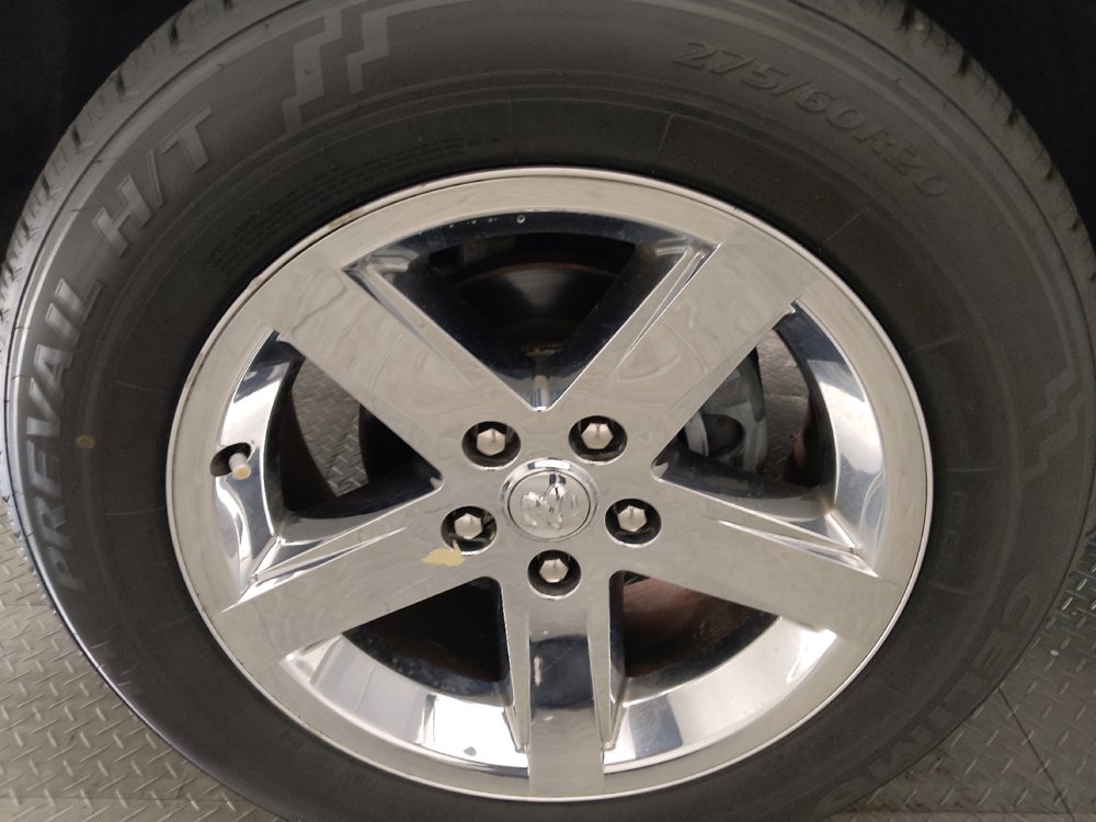 Used 2017 RAM 1500 Classic SLT image 31