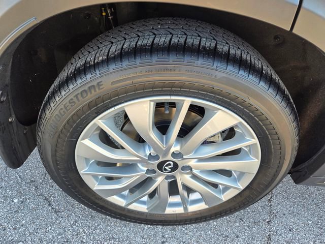 Certified 2023 INFINITI QX50 Luxe image 20