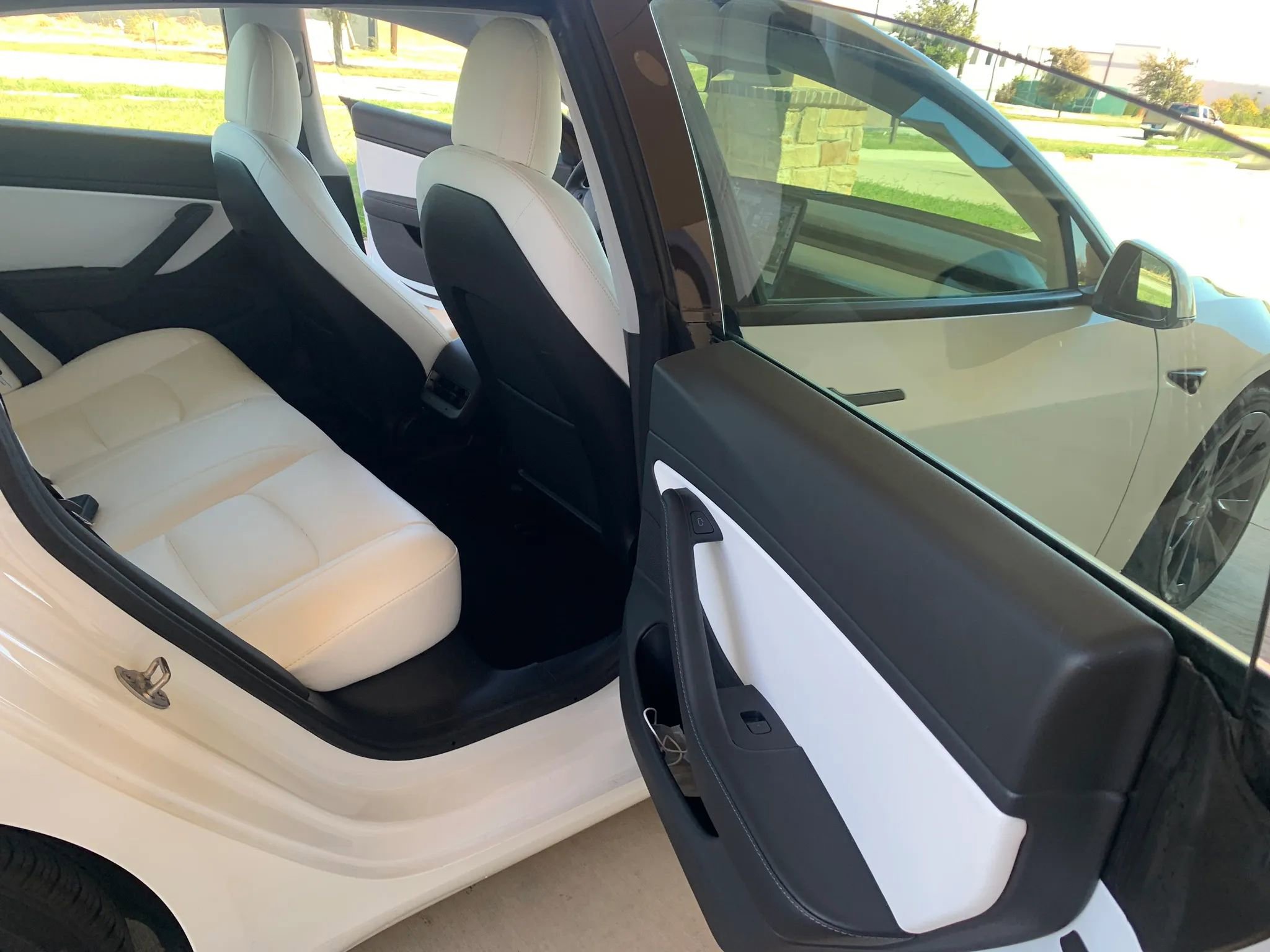 Used 2021 Tesla Model 3 Standard Range Plus image 18
