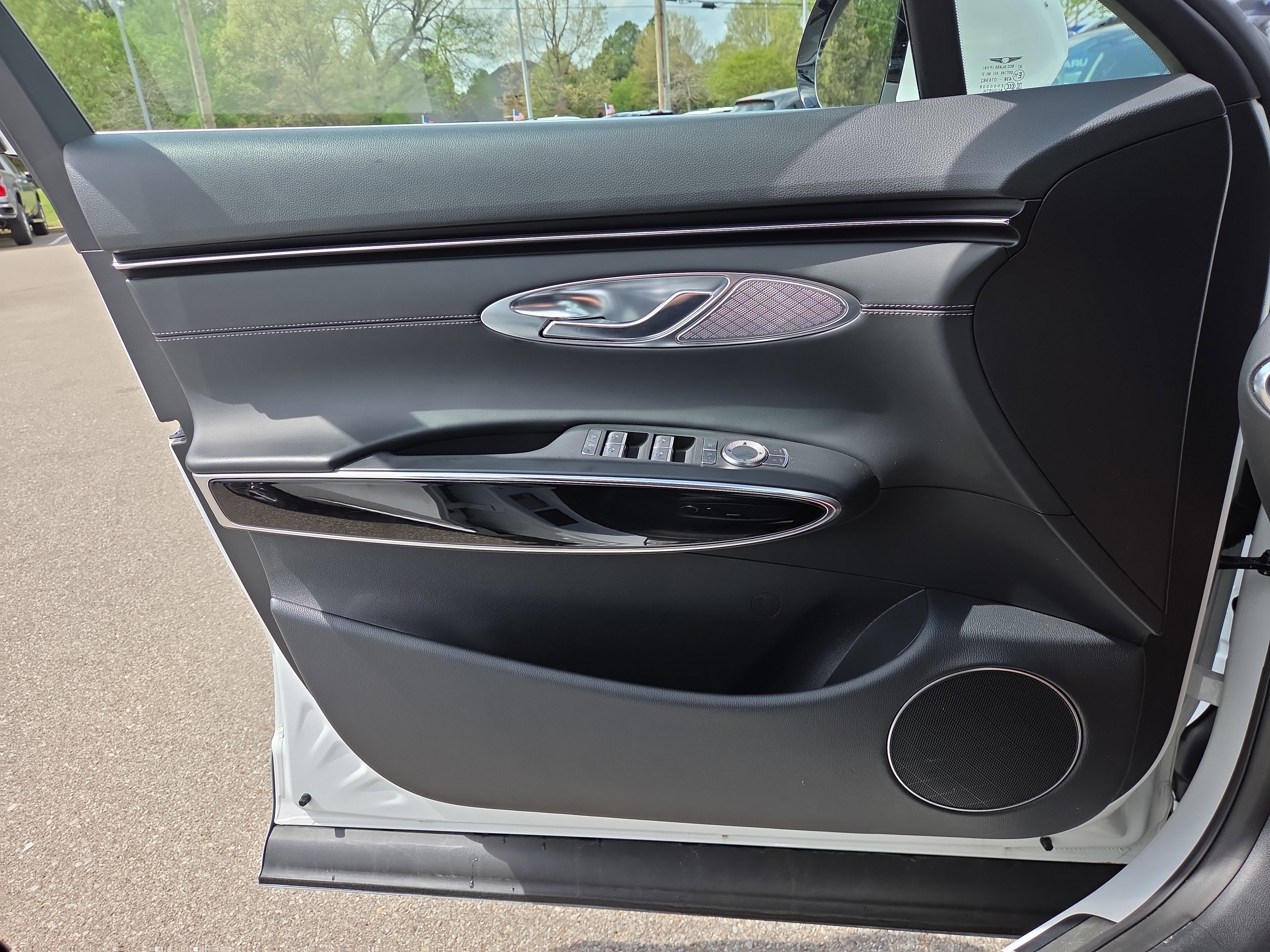 Used 2025 Genesis GV70 2.5T image 17