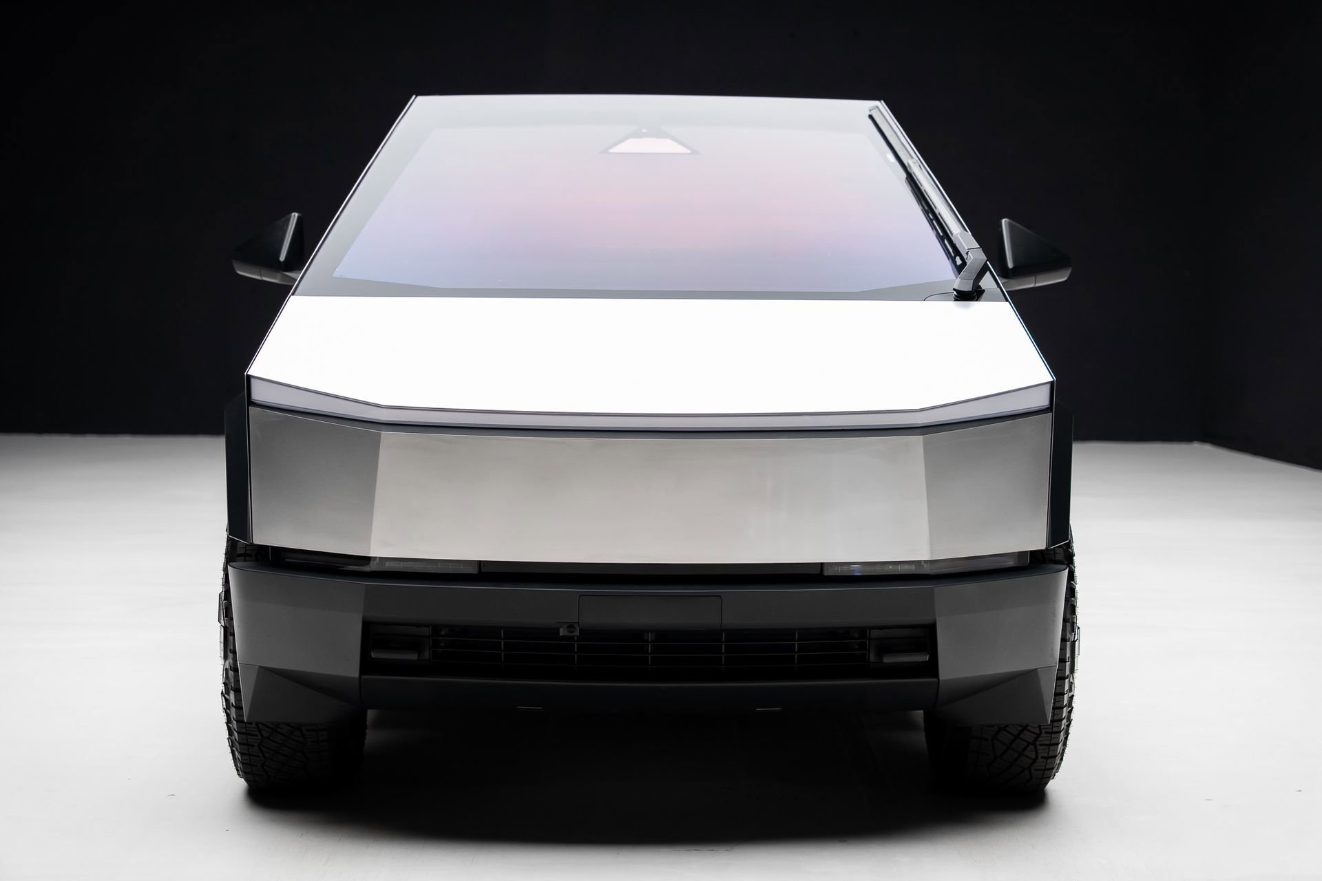 Used 2024 Tesla Cybertruck Cyberbeast AWD/4WD image 7