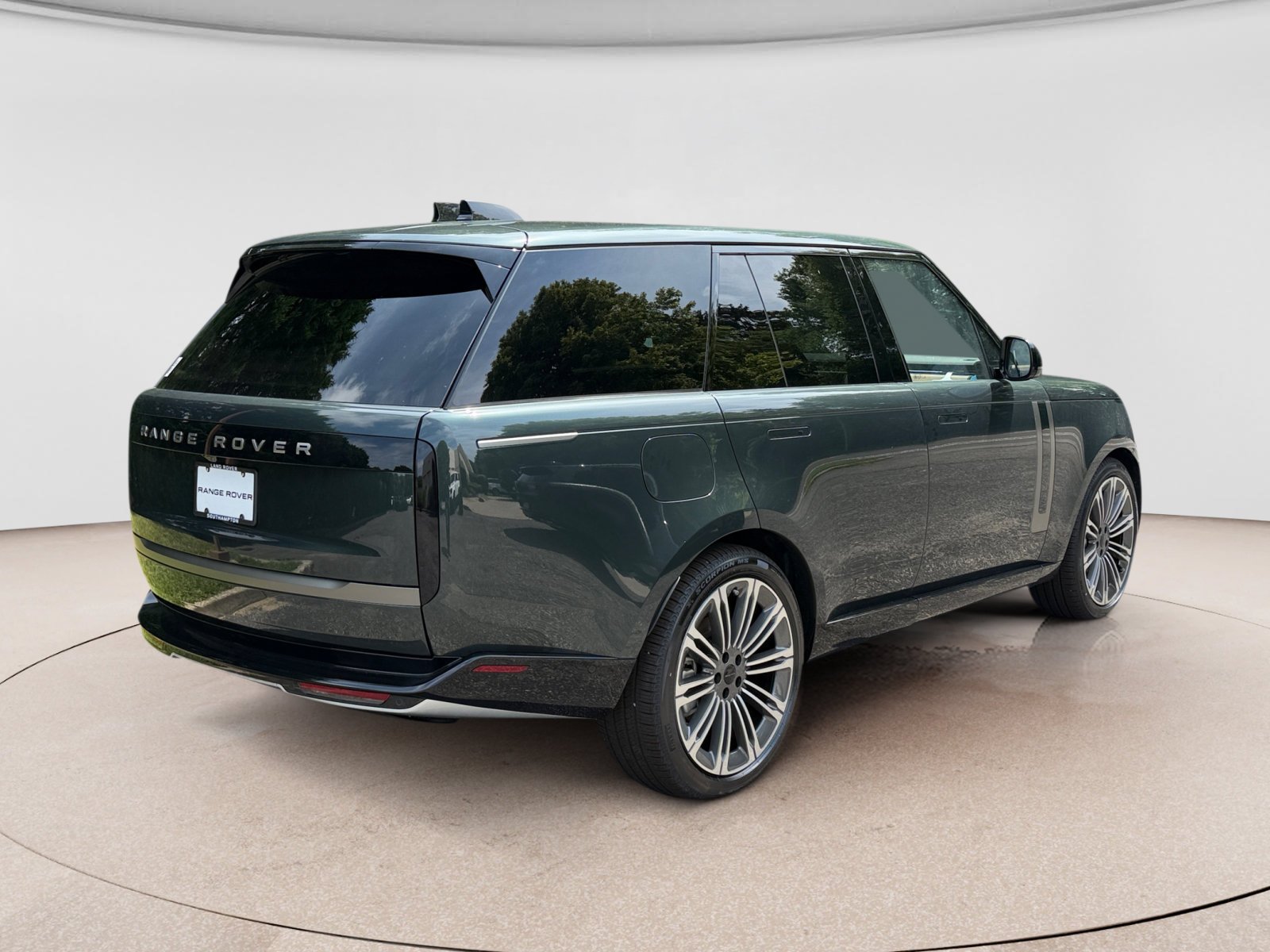 New 2026 Land Rover Range Rover SE AWD/4WD image 5