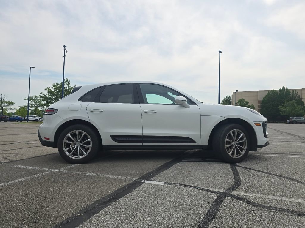 Used 2023 Porsche Macan Turbo AWD/4WD image 12