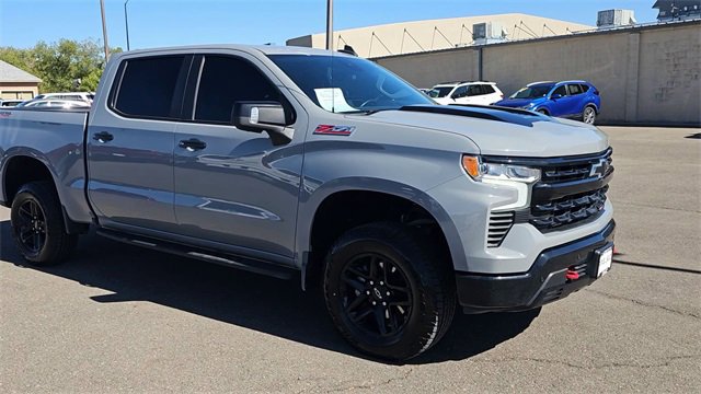 Used 2024 Chevrolet Silverado 1500 LT Trail Boss w/ LT Trail Boss Premium Package image 2