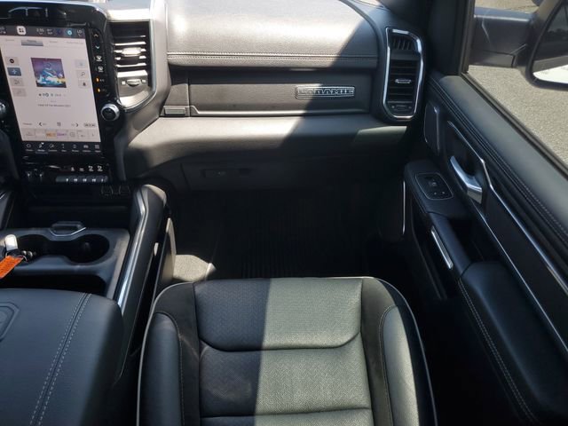 Used 2024 RAM 1500 Laramie AWD/4WD image 19