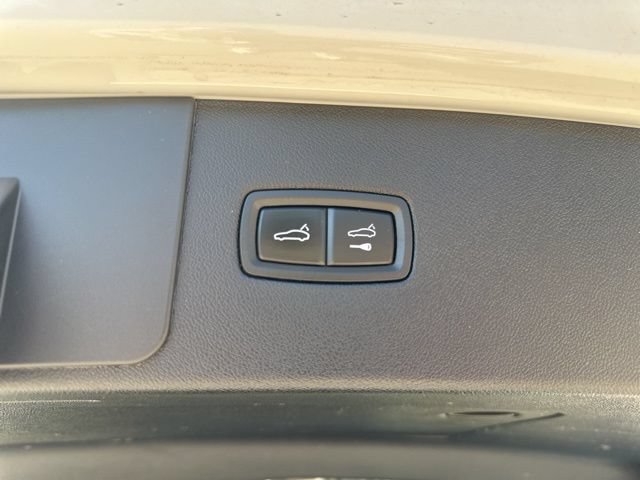 Used 2020 Porsche Cayenne AWD/4WD image 28
