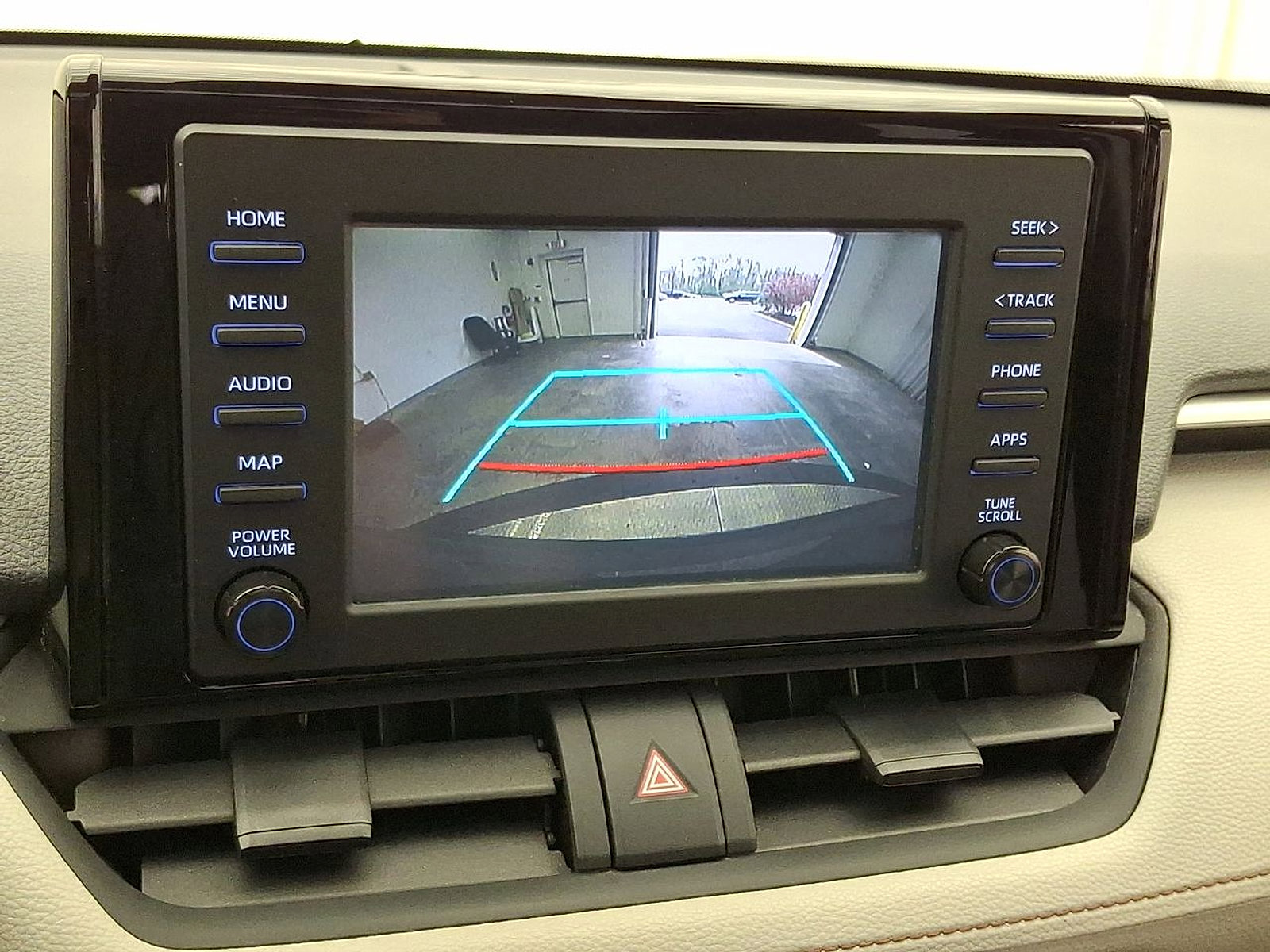 Certified 2019 Toyota RAV4 XLE w/ Convenience Package image 15