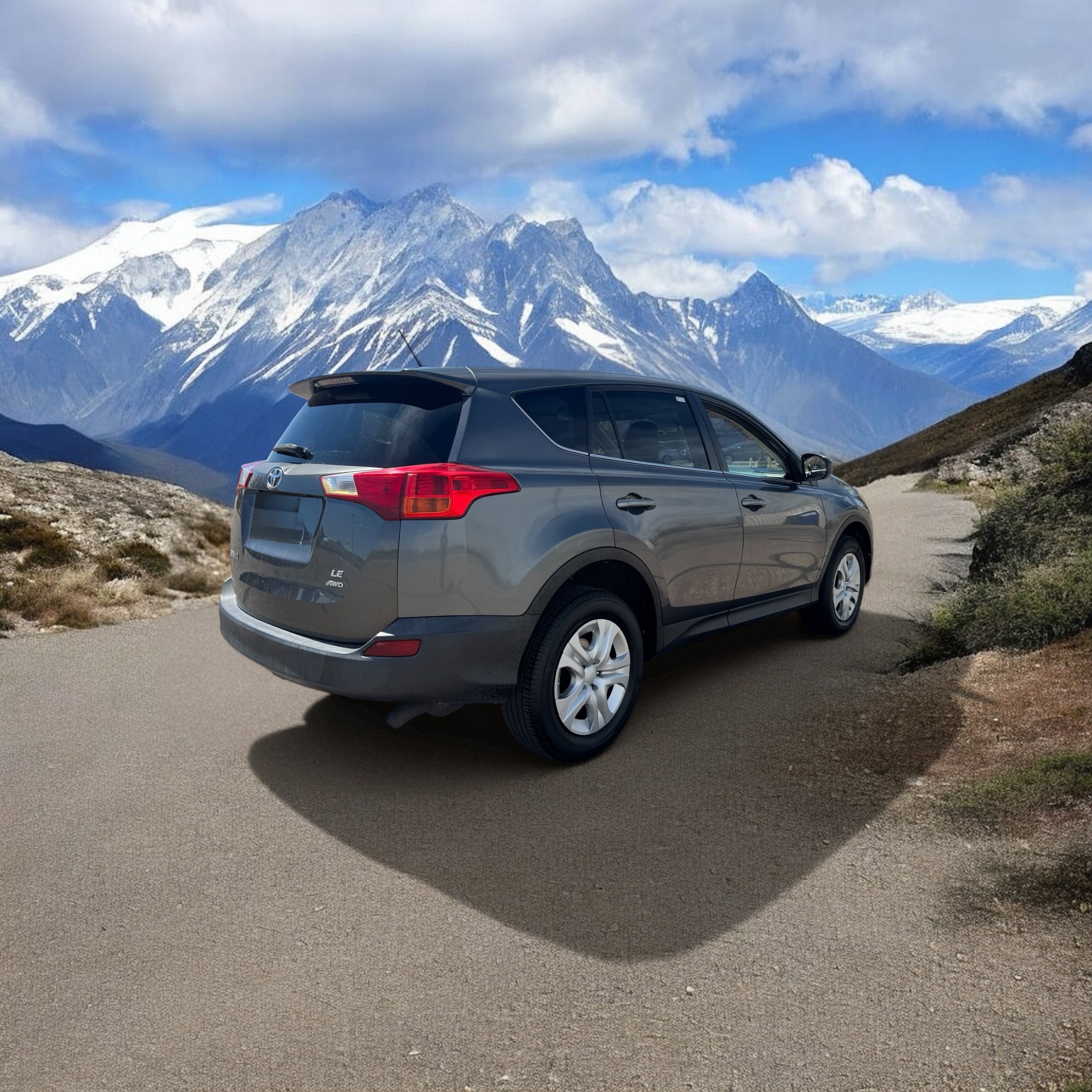 Used 2013 Toyota RAV4 LE image 5