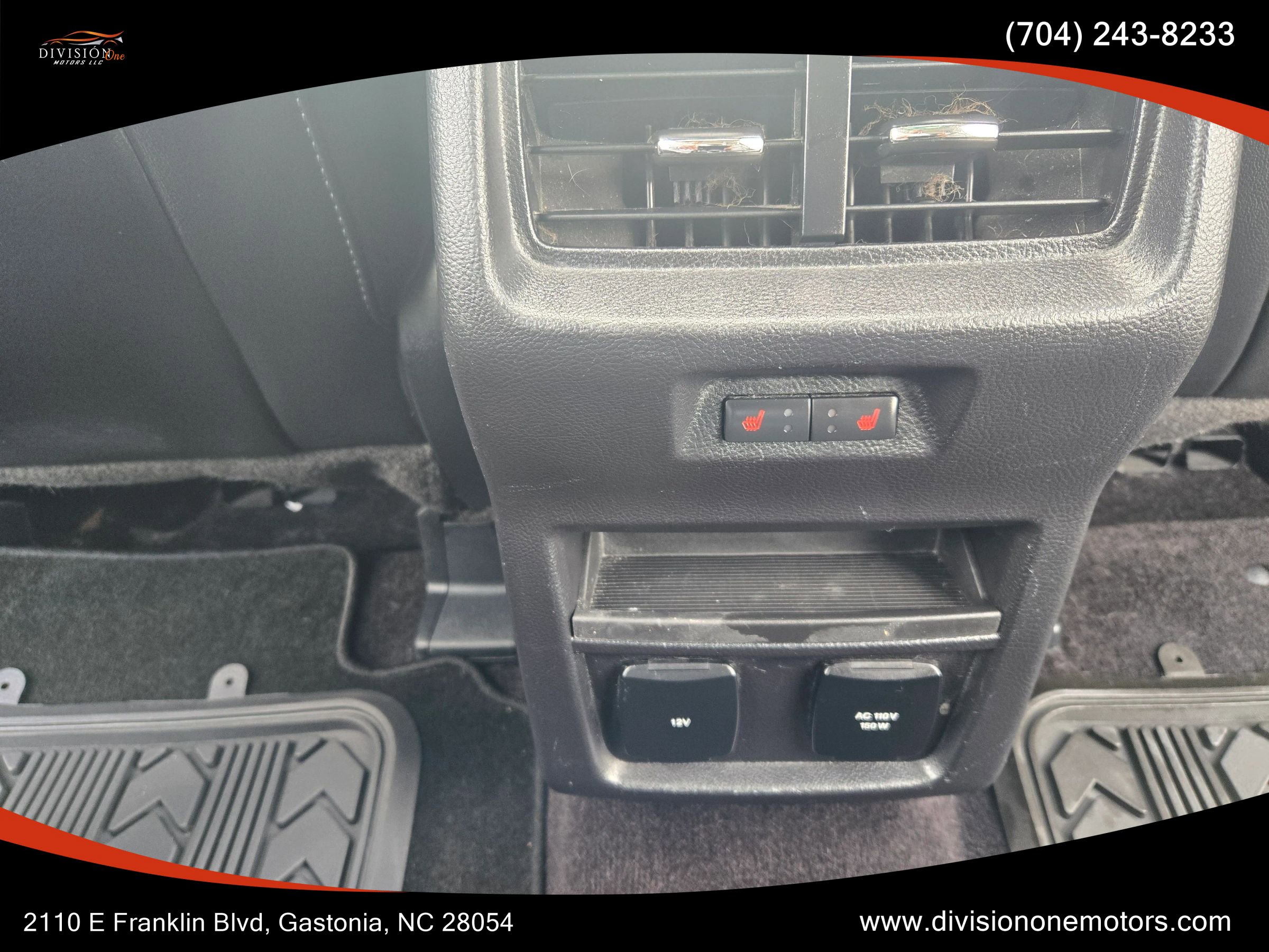 Used 2016 Ford Edge Titanium w/ Equipment Group 301A image 17