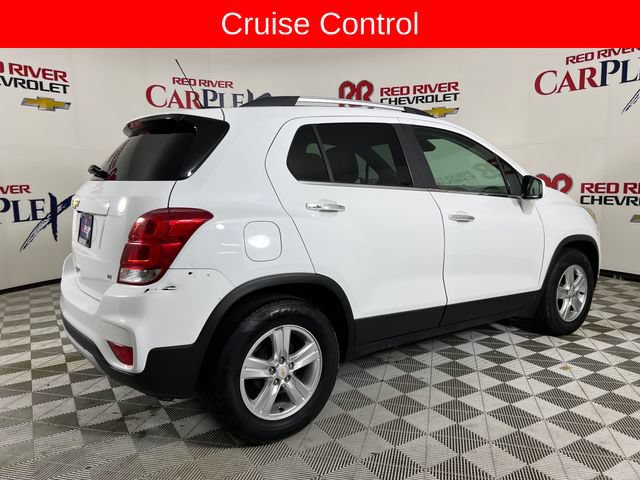 Used 2018 Chevrolet Trax LT w/ LT Convenience Package FWD image 8