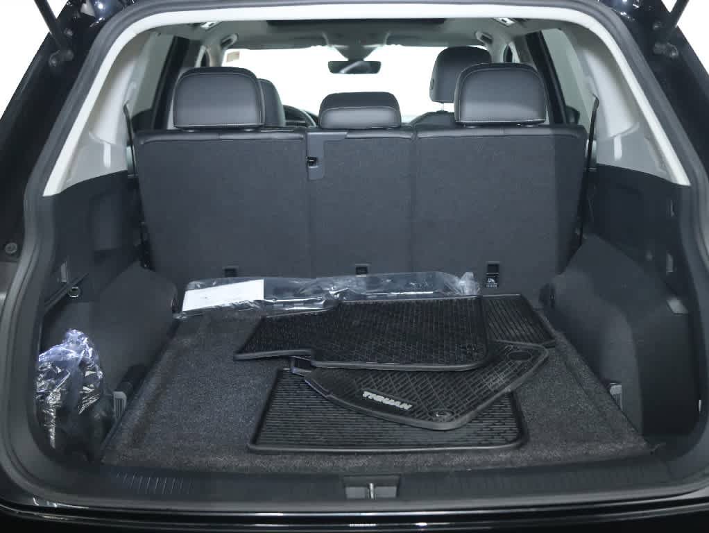 Certified 2022 Volkswagen Tiguan SE w/ Panoramic Sunroof Package image 33
