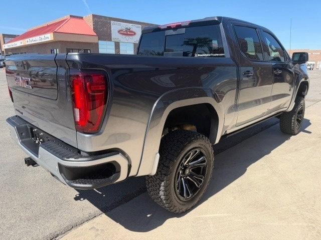 Used 2023 GMC Sierra 1500 AT4 w/ AT4 Premium Package AWD/4WD image 5