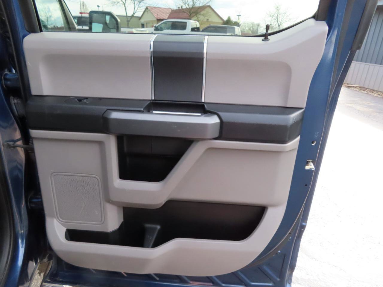 Used 2018 Ford F150 XLT image 42