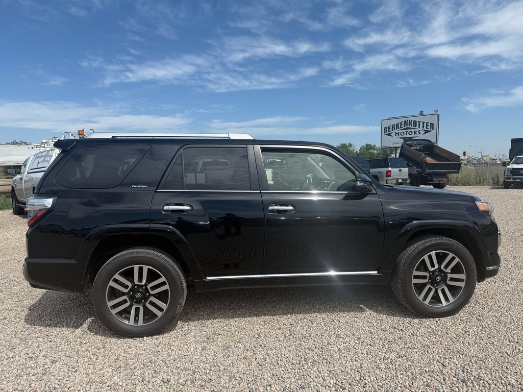 Used 2018 Toyota 4Runner Limited AWD/4WD image 12